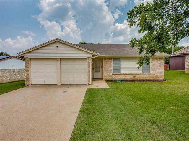 516 Trail Lake Drive, Crowley, TX 76036