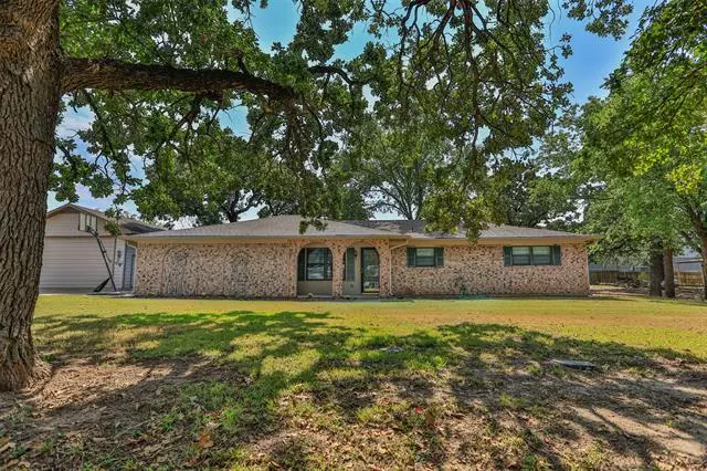 316 County Road 173, Gainesville, TX 76240