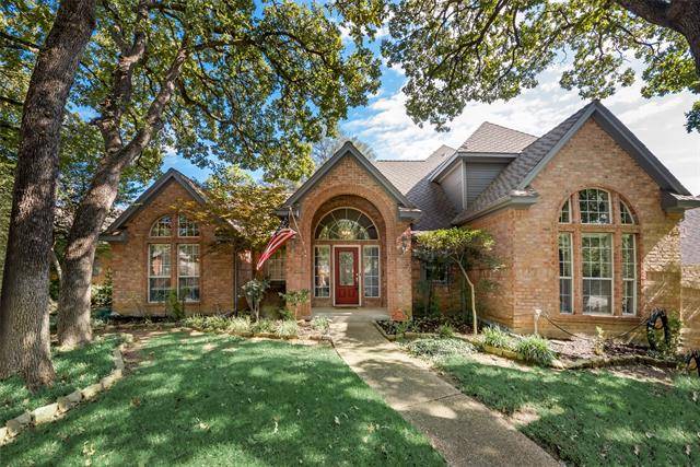 2902 Creekview Circle, Grapevine, TX 76051