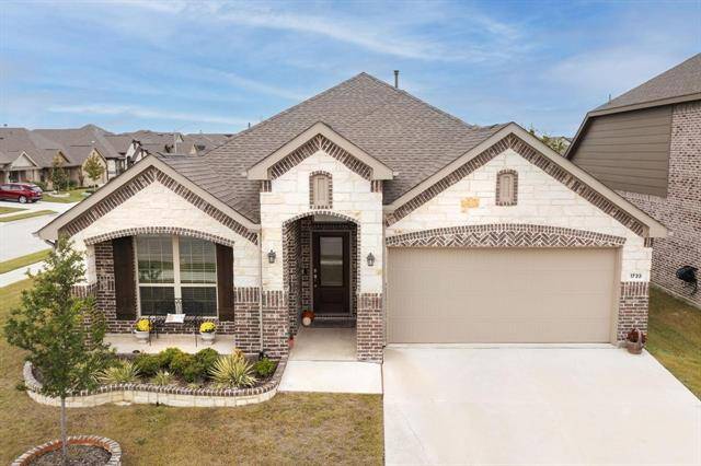 1733 Rio Costilla Road, Fort Worth, TX 76131