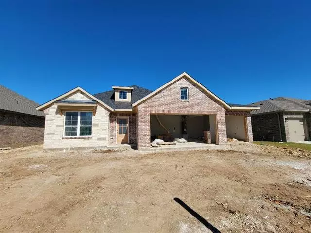 2012 Proteus Drive, Fort Worth, TX 76052