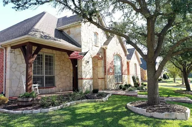 8008 Oakcrest Drive, Mckinney, TX 75072