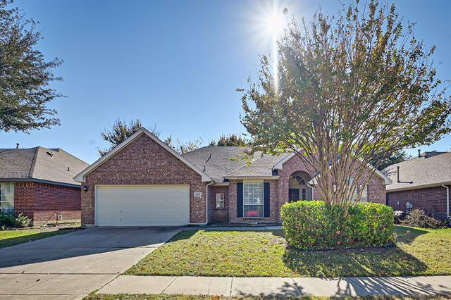 2208 Richmond Circle, Mansfield, TX 76063