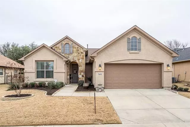 9601 RAVENWOOD Drive, Denton, TX 76207