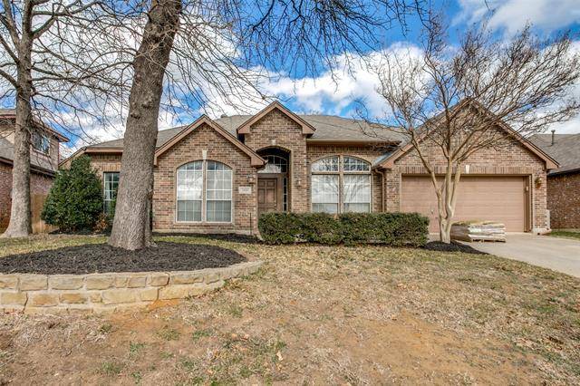 2826 Northwood Street, Grapevine, TX 76051