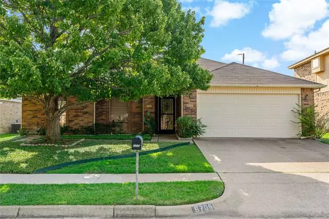 Arlington, TX 76001,6709 Pecanwood Drive