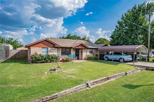 Granbury, TX 76049,3945 Country Meadows Circle