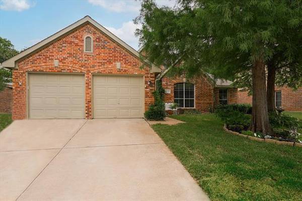 4209 Creek Hill Lane, Corinth, TX 76208