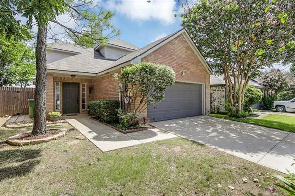 1383 Mimosa Lane, Lewisville, TX 75077