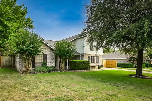 5401 Oak Brook Road, Arlington, TX 76016