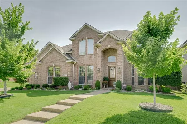 3304 Dustin Trail, Hurst, TX 76054