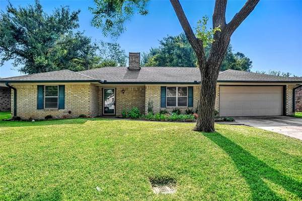 3621 Oakwood Street, Denison, TX 75020