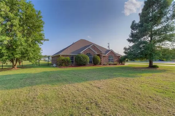 770 Hutcheson Road, Springtown, TX 76082