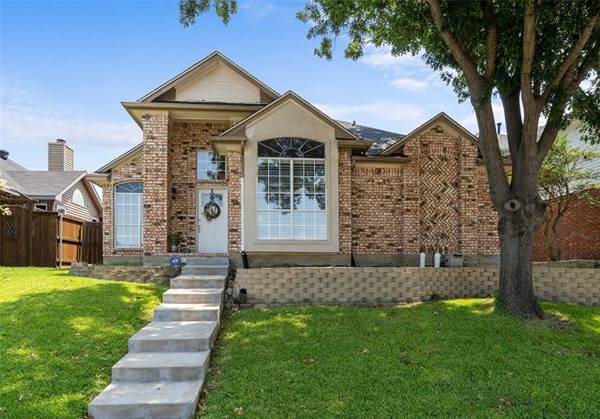 2138 Cannes Drive, Carrollton, TX 75006