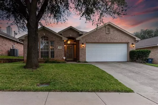 13516 Quarry Trace Street, Fort Worth, TX 76040