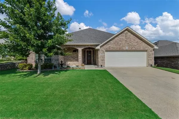 Benbrook, TX 76126,7213 Tour Trail