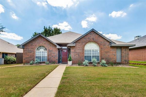 722 Blue Oak Drive, Lewisville, TX 75067