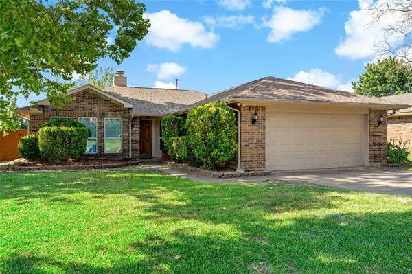 514 Claymore Drive, Euless, TX 76040