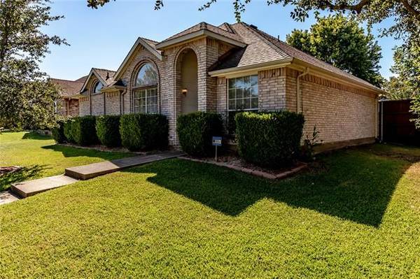 6806 Alissa Drive, Rowlett, TX 75089