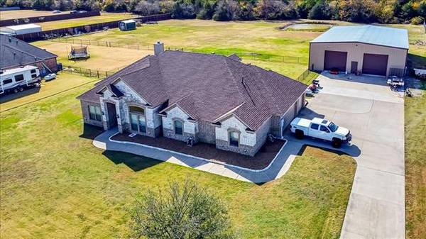 8619 Cleaver Lane, Talty, TX 75160