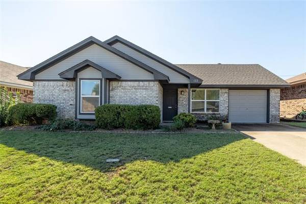 122 Black Forest Drive, Weatherford, TX 76086