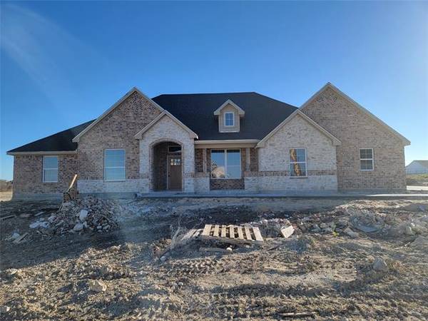 6012 Embercrest Drive, Weatherford, TX 76085