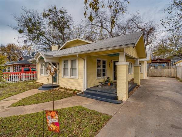 113 Claude Avenue, Cleburne, TX 76031