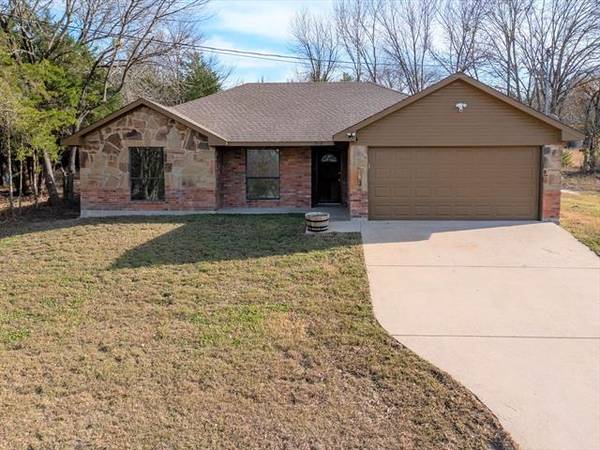 314 Lakewood Drive, Waxahachie, TX 75165