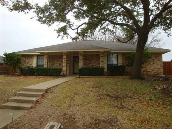 1542 Eagle Nest Pass, Lewisville, TX 75077