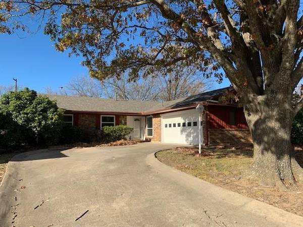 1116 S Valentine Drive, Sherman, TX 75090