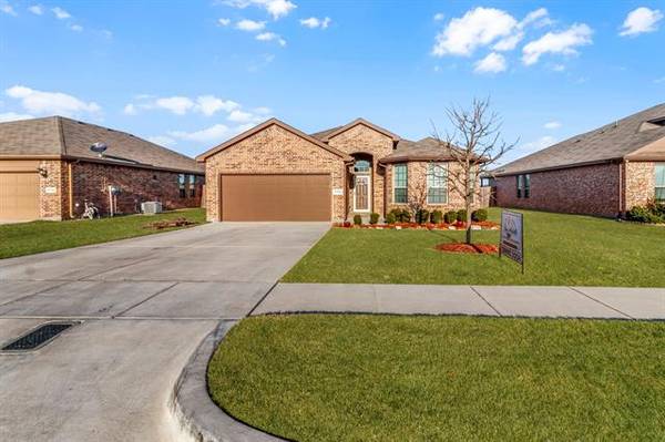 1712 Cross Creek Lane, Cleburne, TX 76033