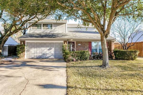 944 S Riverside Drive, Grapevine, TX 76051