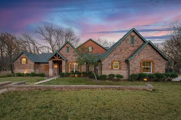 911 Bridle Path Road,  Copper Canyon,  TX 76226