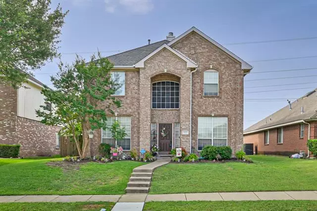 815 San Jacinto Drive, Grand Prairie, TX 75052