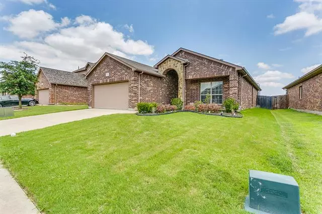 10200 Wildfowl Drive, Fort Worth, TX 76177