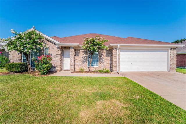 221 Whispering Dell Lane, Weatherford, TX 76085