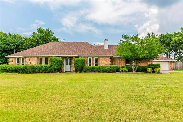 142 Lassetter Drive, Red Oak, TX 75154