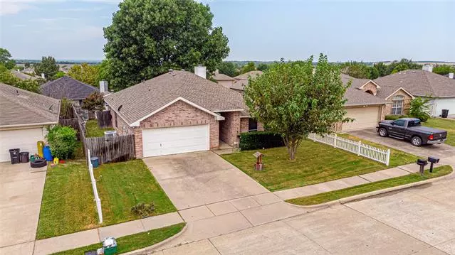 1401 Misty Drive, Midlothian, TX 76065