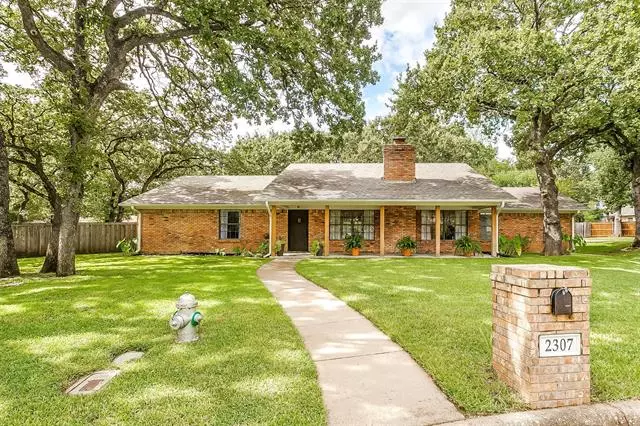 2307 Randy Court, Mansfield, TX 76063