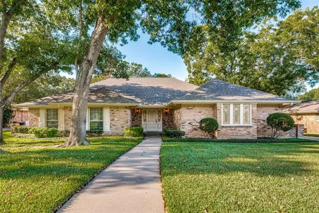 4024 Glenbrook Drive, Arlington, TX 76015