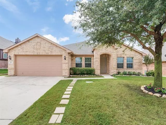 617 Wildriver Trail, Fort Worth, TX 76131