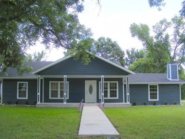 Hubbard, TX 76648,407 NW 2nd Street