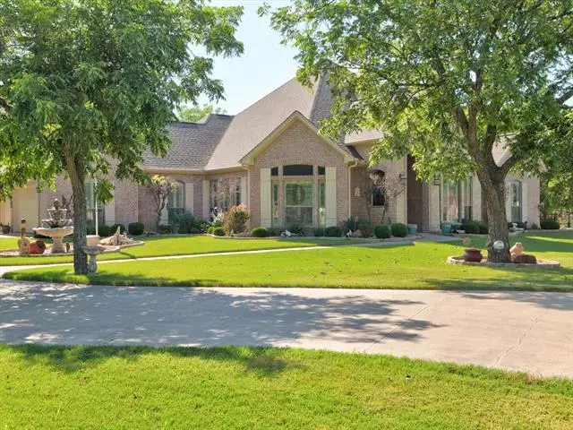 Granbury, TX 76049,6416 Colonial Drive