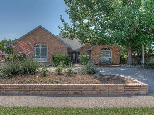 Benbrook, TX 76126,10221 Fieldcrest Drive