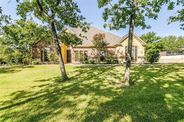 2805 Windsor Oaks Lane, Cleburne, TX 76031