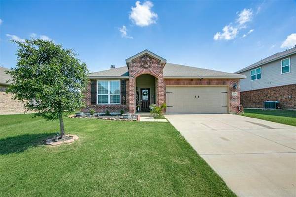 1635 Kawati Way, Krum, TX 76249