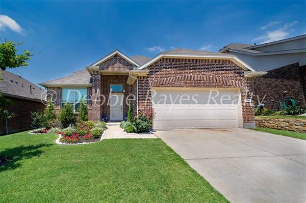 7641 Parkview Drive, Watauga, TX 76148