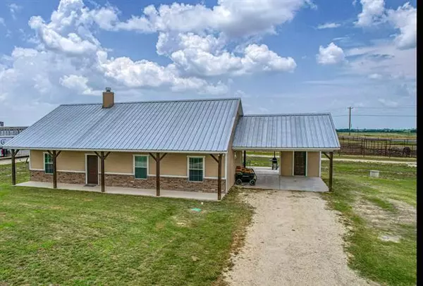 250 County Road 233, Stephenville, TX 76401