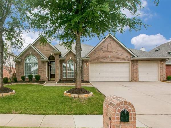 2812 Meadow Wood Drive, Flower Mound, TX 75022