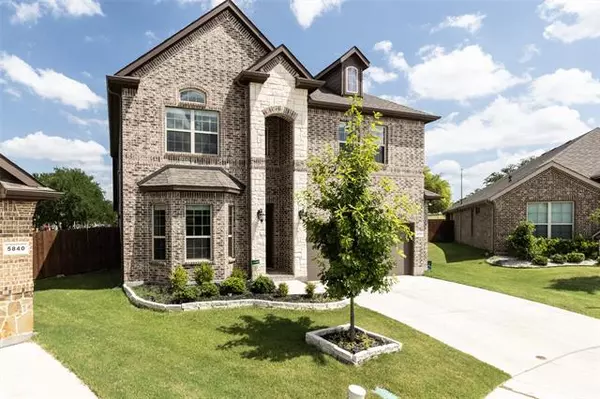 Fort Worth, TX 76137,5836 Canyon Oaks Lane